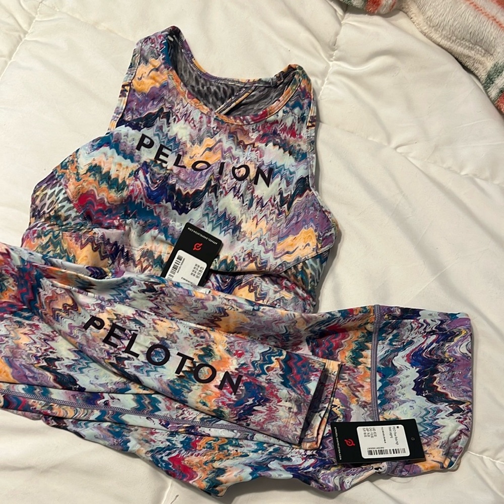 NWT Peloton Set River Rock High Neck Bra, High Waist Legging